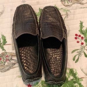 EUC tommy Bahama brown alligator slip ins